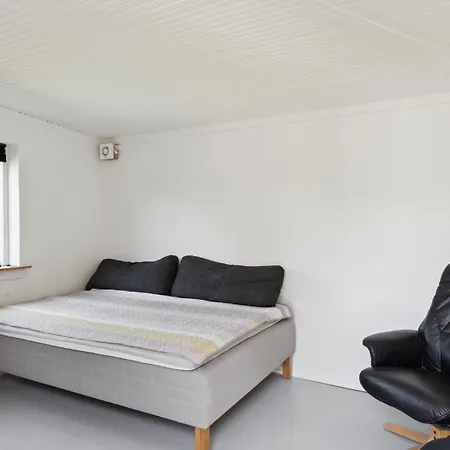 Gorgeous In With Kitchen